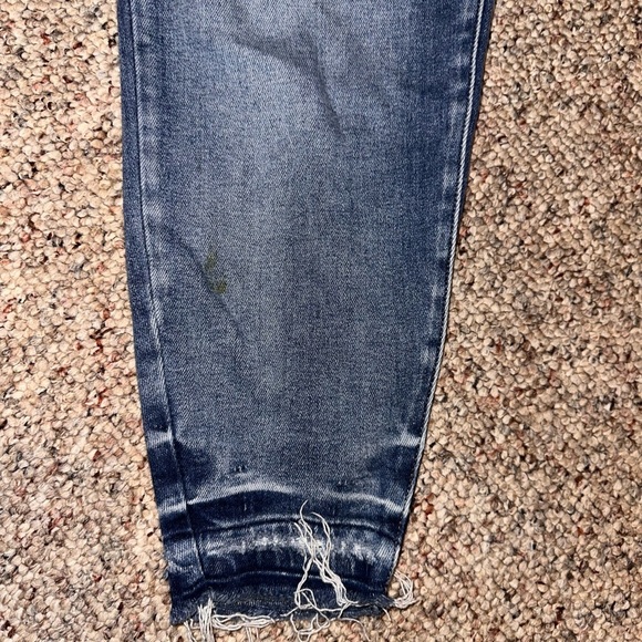 KanCan Women's Mid-Rise Ankle-Skinny Blue Distressed Jeans. Size 31 - Picture 2 of 9